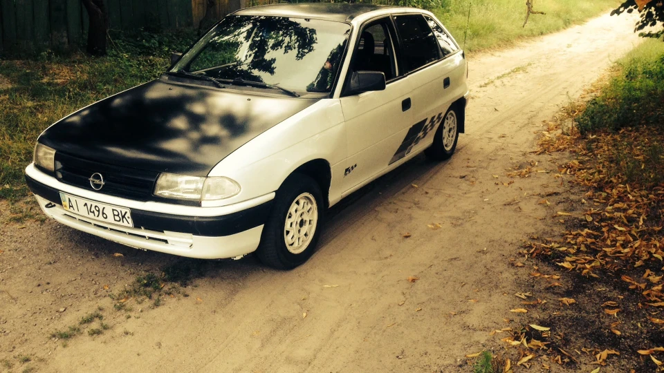 Opel Astra Біла ластівка 1.8