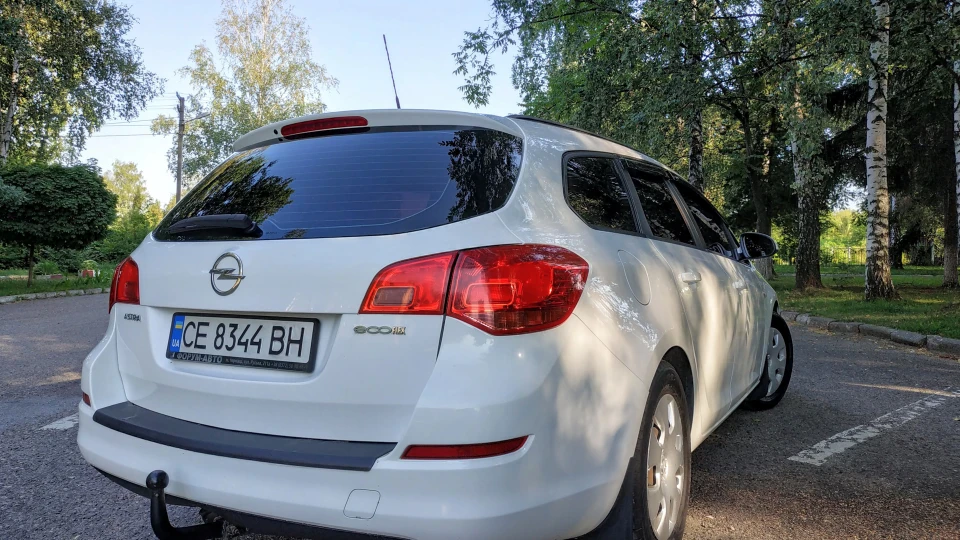 Opel Astra Білий Білий 3