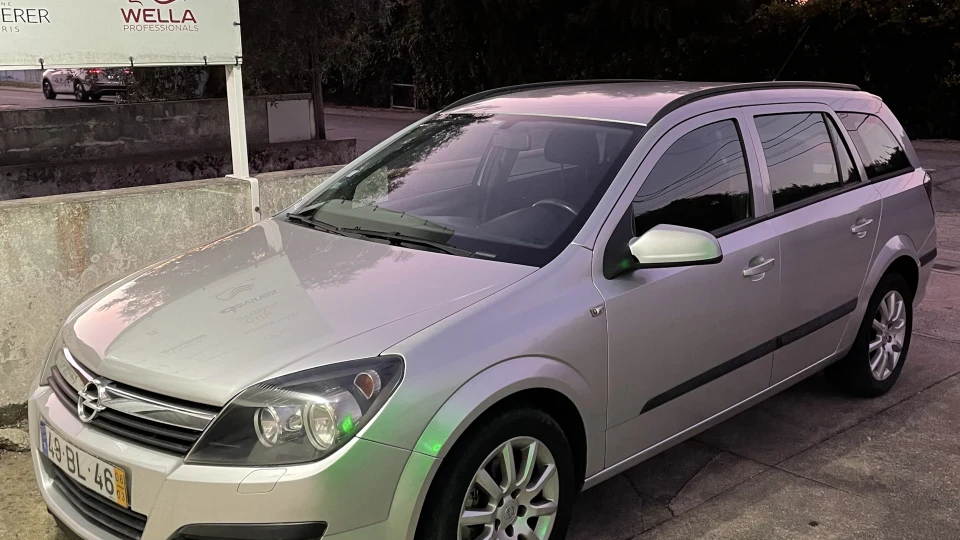 Opel Astra Блискавка