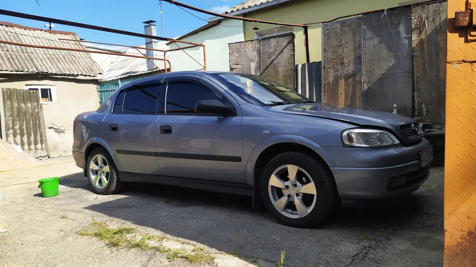 Opel Astra БОМБІЛУ 2