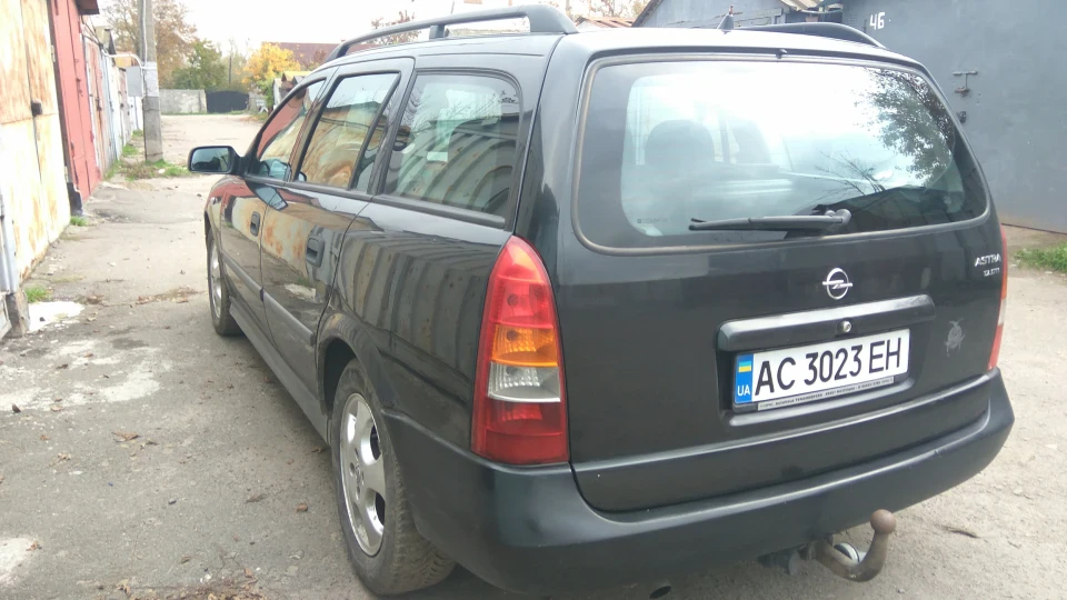 Opel Astra Caravan 1.7 DTi 2000edit 3