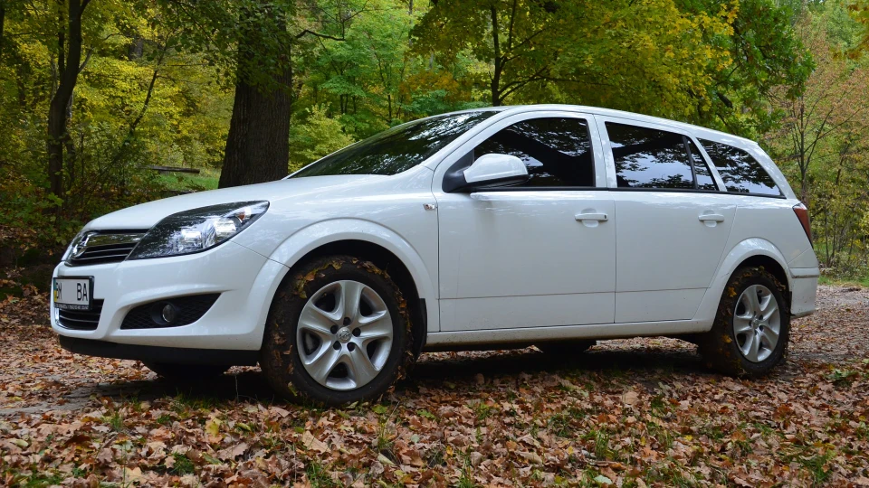 Opel Astra caravan 3