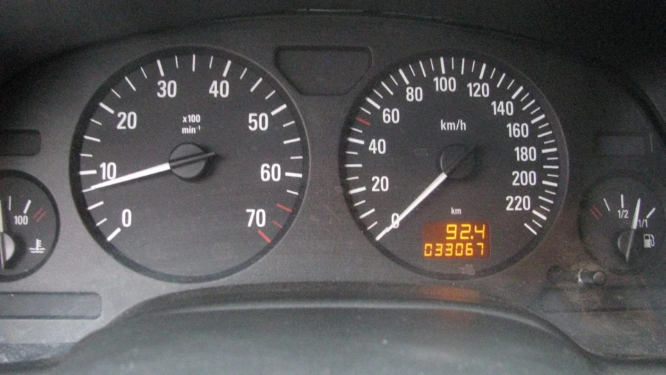 Opel Astra Чорний діамант 2