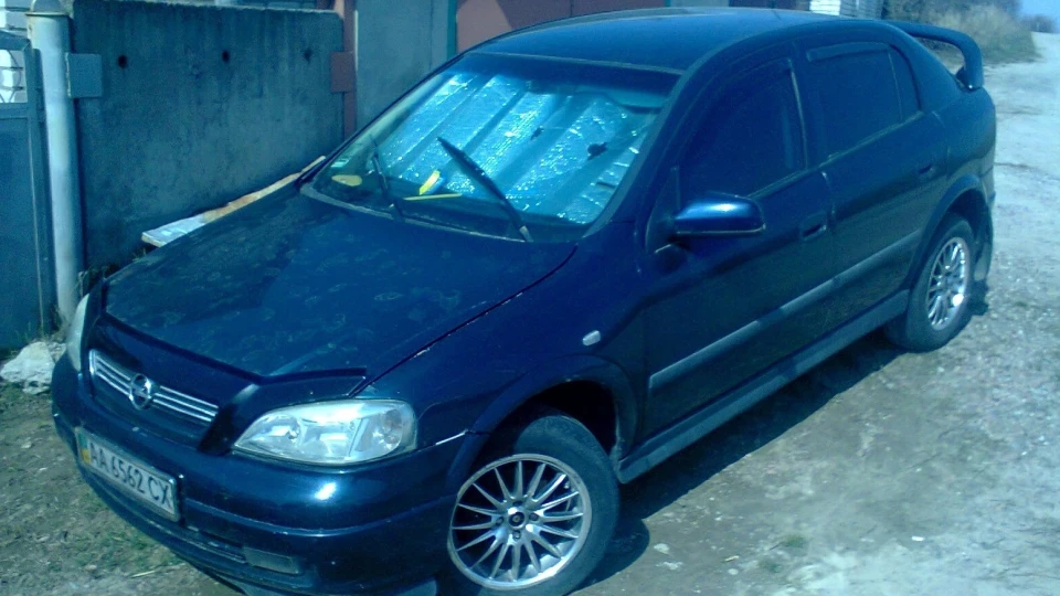 Opel Astra GLADIATOR 1.6 2