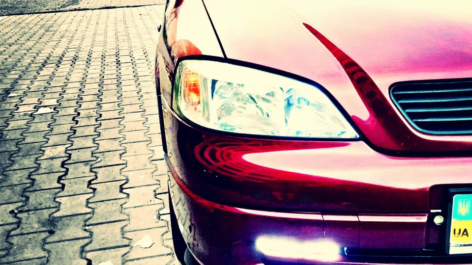 Opel Astra Червоний металік 2