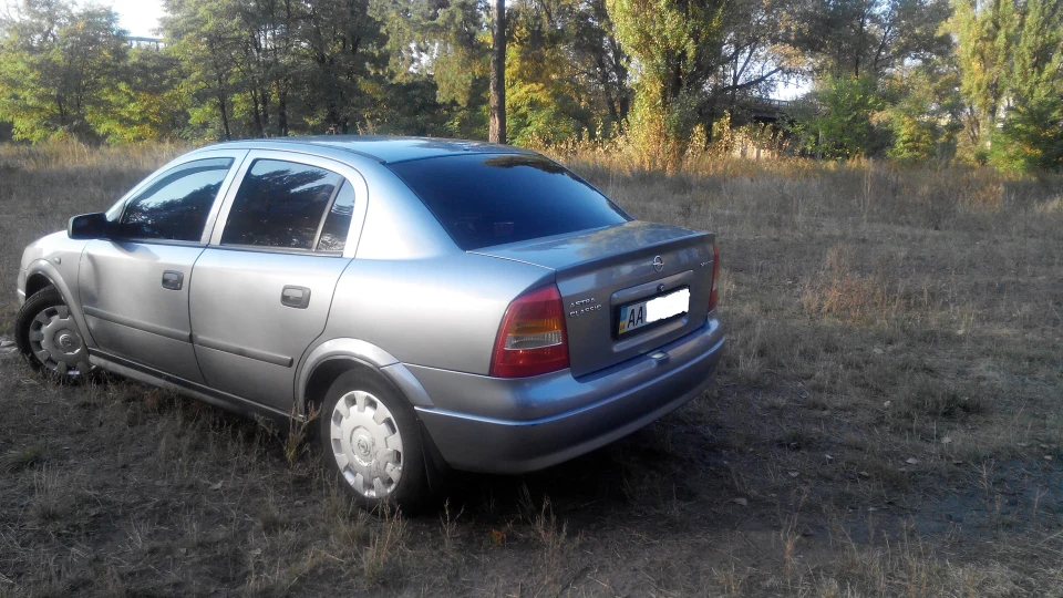 Opel Astra ластівка