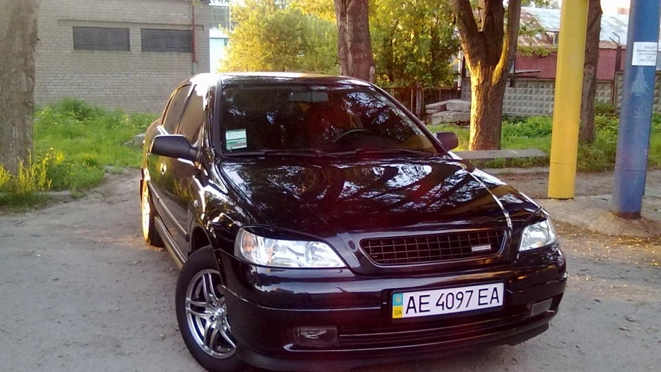 Opel Astra Мінімалізм розбита