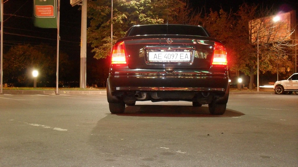 Opel Astra Мінімалізм розбита 2