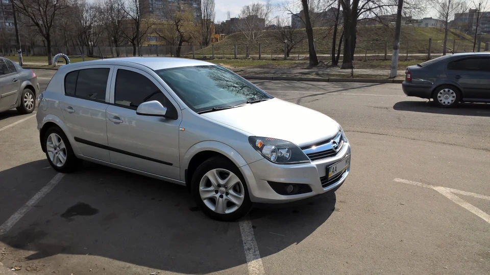 Opel Astra Блискавка 3