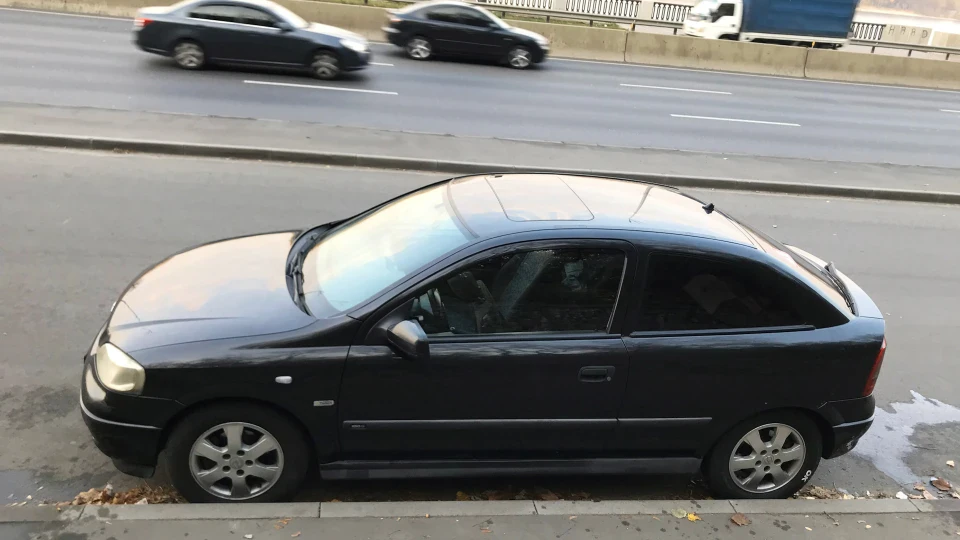 Opel Astra норм машина 2