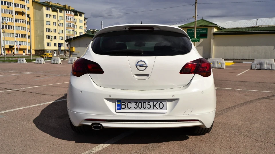 Opel Astra OPC-Line 1.7 STAGE ONE 4