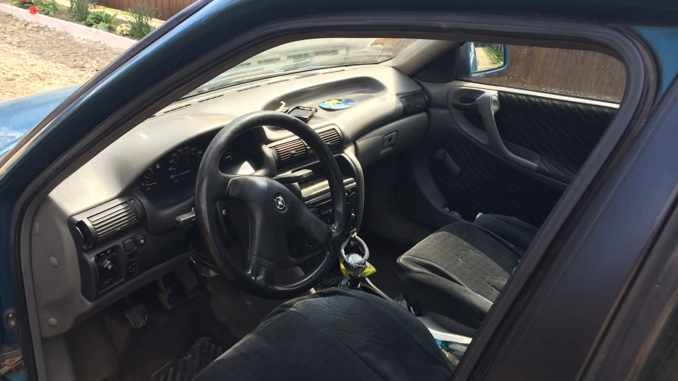 Opel Astra поки що їздить) 5