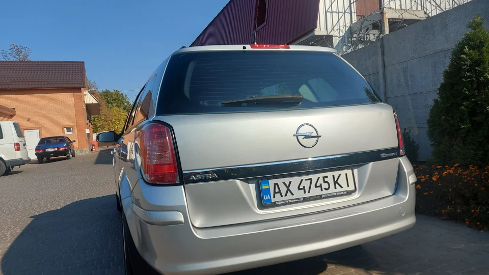 Opel Astra R18 2