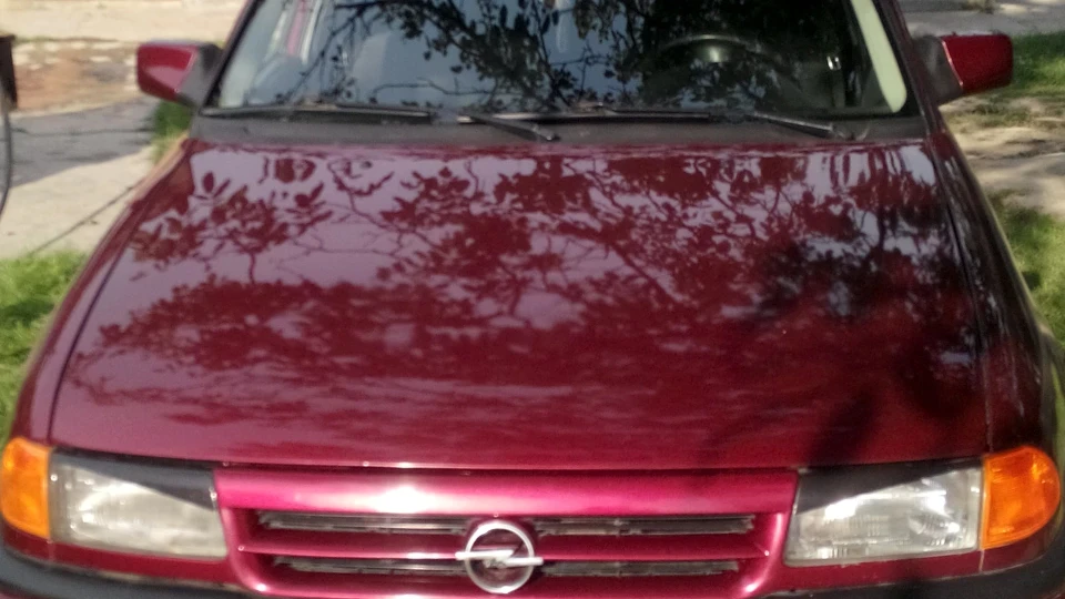 Opel Astra RED LIGHTNING 3