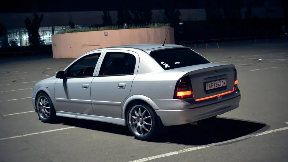 Opel Astra З родзинками р 2