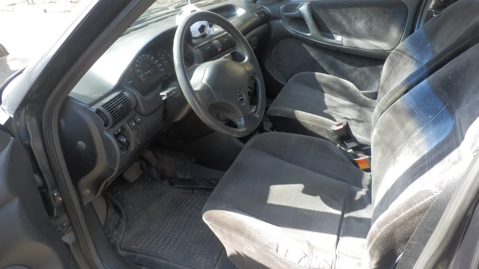 Opel Astra с16se si 4