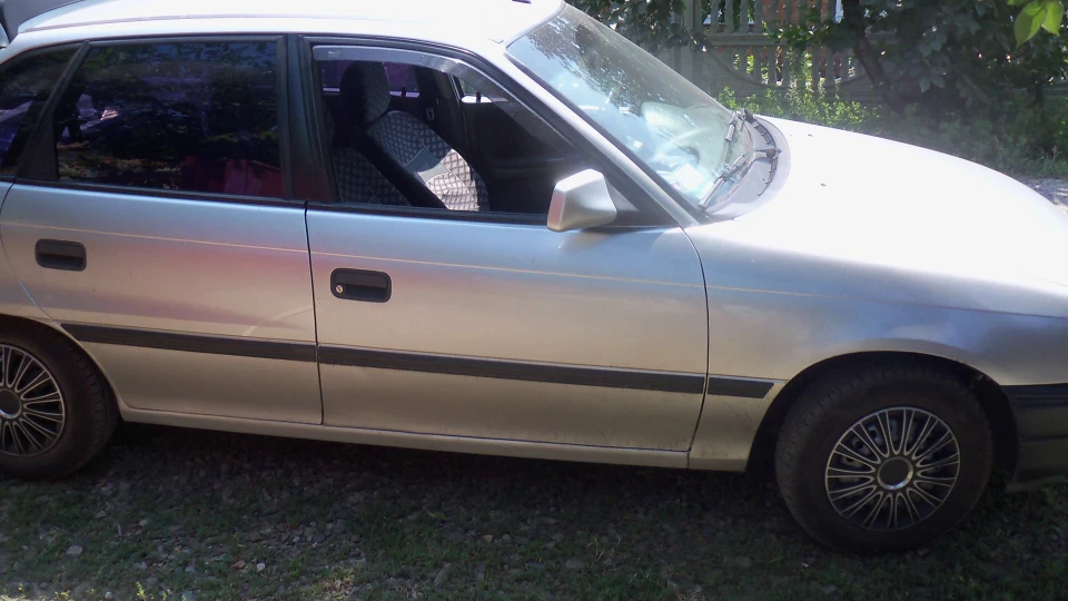 Opel Astra Срібля 4