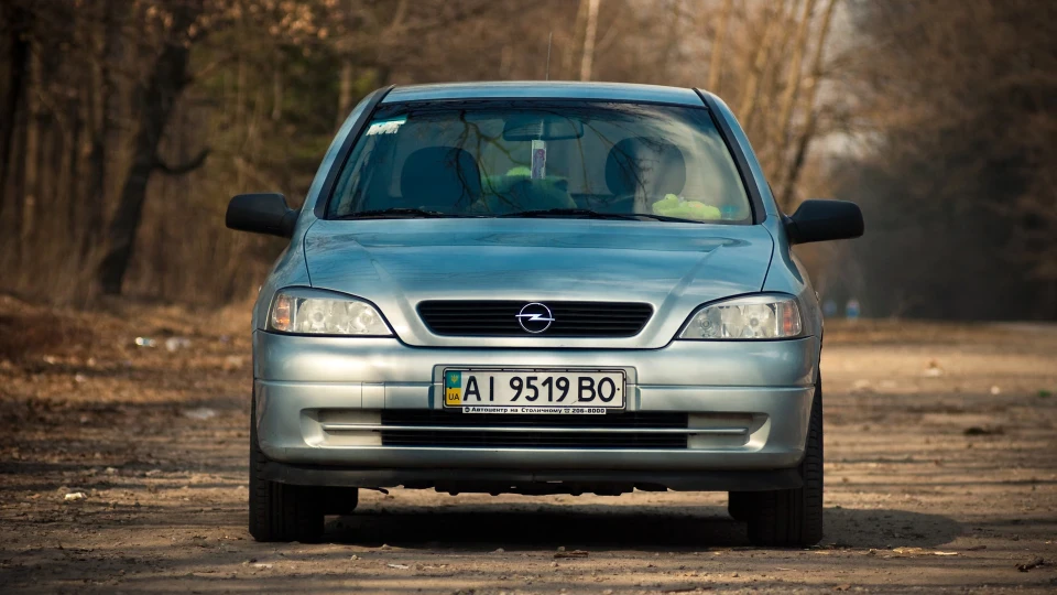Opel Astra SilveR 3