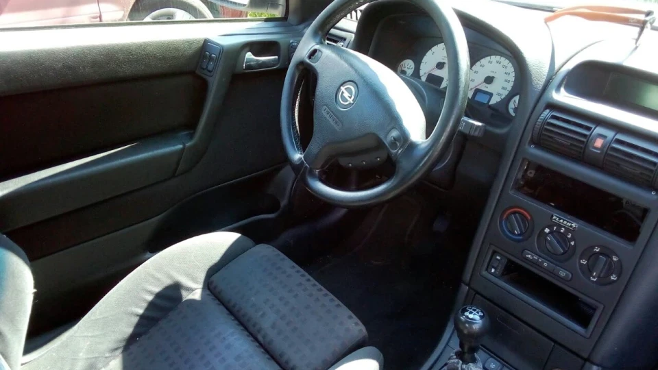 Opel Astra Sportive 2.0 2