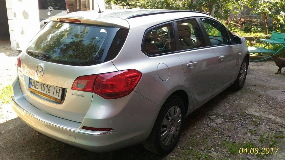 Opel Astra Sports Tourer 2