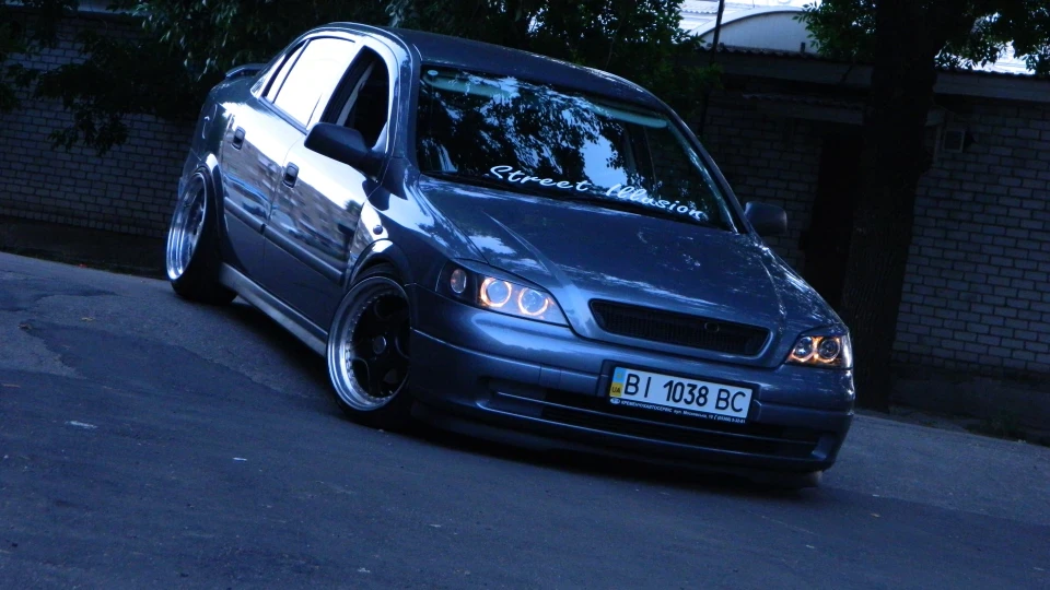 Opel Astra Street illusion 3