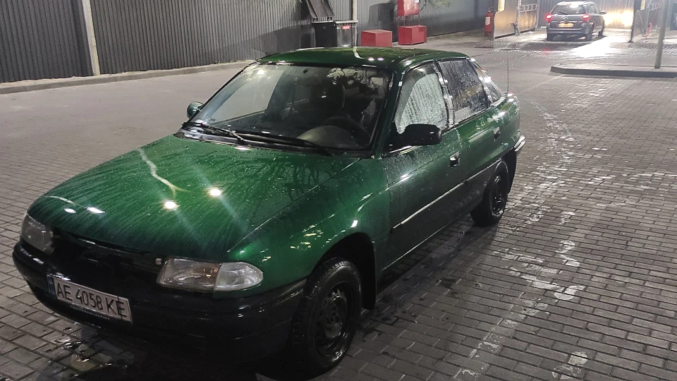 Opel Astra Зелена блискавка