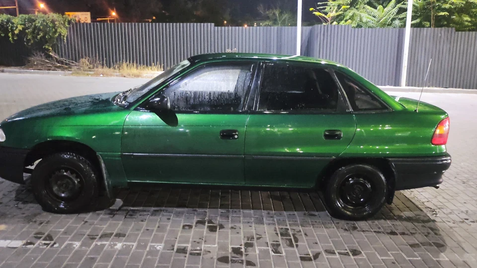 Opel Astra Зелена блискавка 2