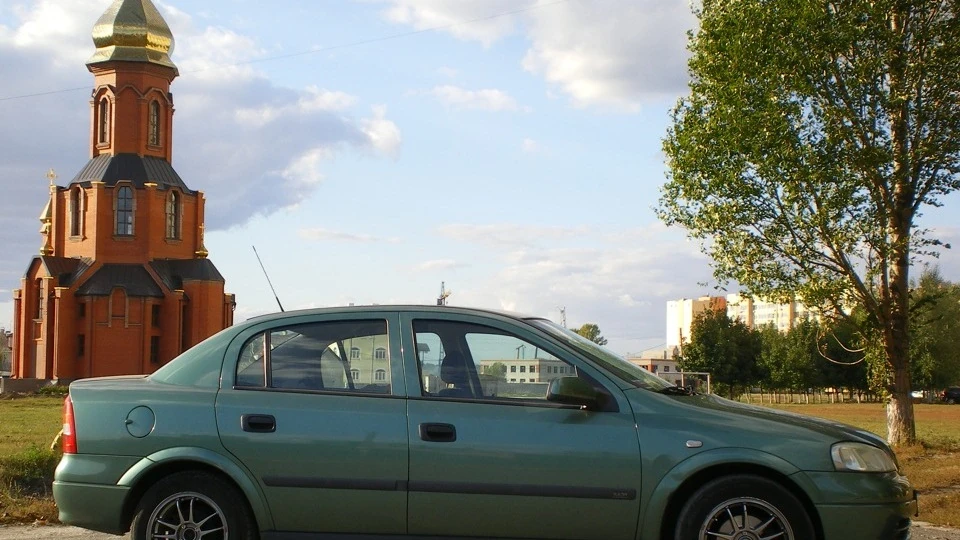 Opel Astra Зеленка X14XE