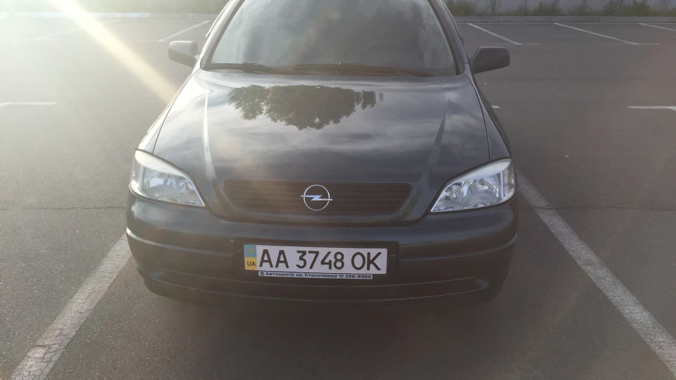 Opel Astra Зелений Сапсан 2