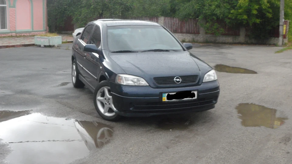 Opel Astra зірка 2
