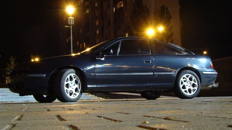 Opel Calibra 150 поні під капотом