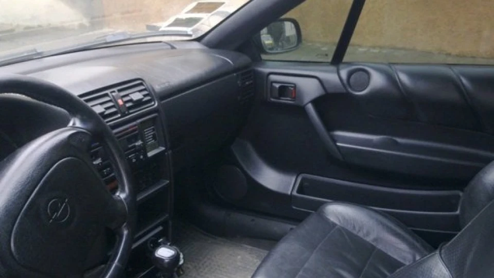 Opel Calibra 2.5 4