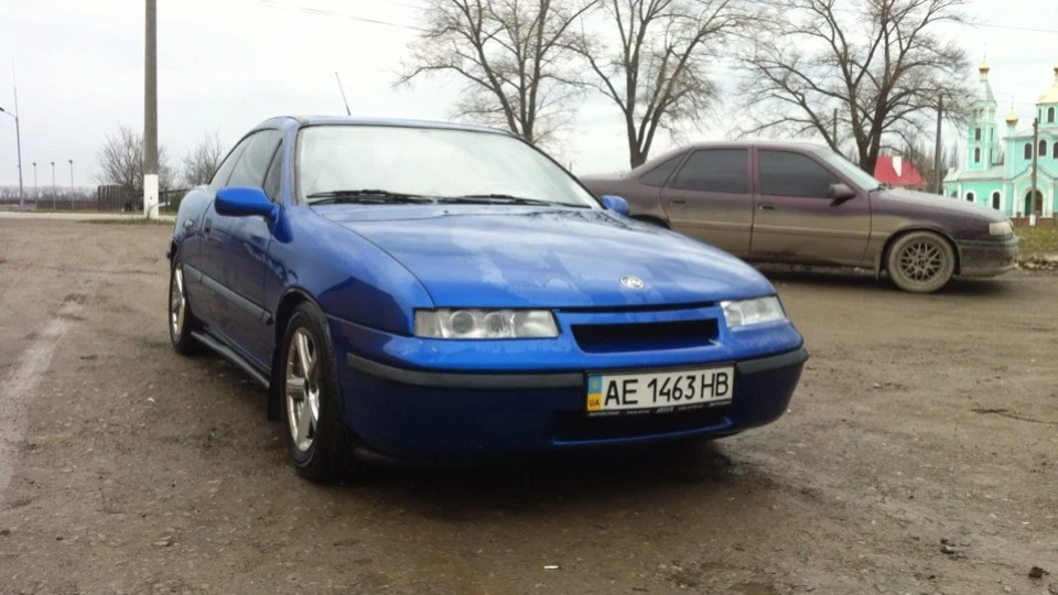 Opel Calibra Blue Arrow