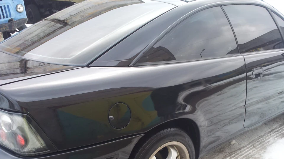 Opel Calibra Чорний Перломутр 2