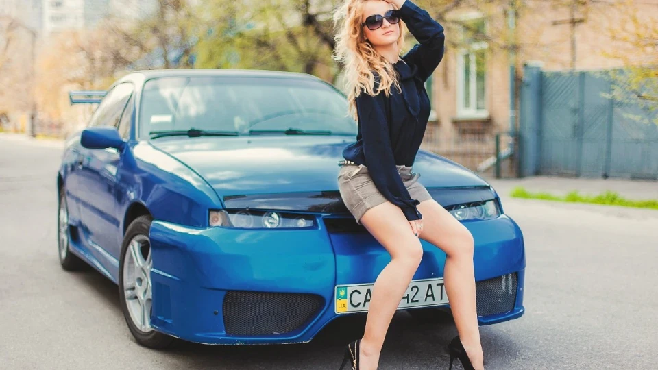 Opel Calibra продав цю кралю 3