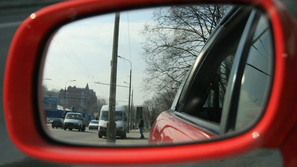 Opel Calibra простенька 4
