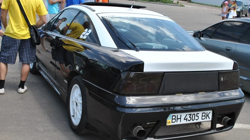 Opel Calibra С20ХЕ Batmobil 2