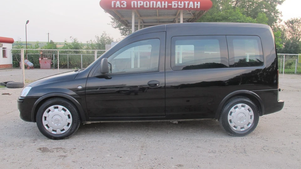 Opel Combo 1.3 cdi 4