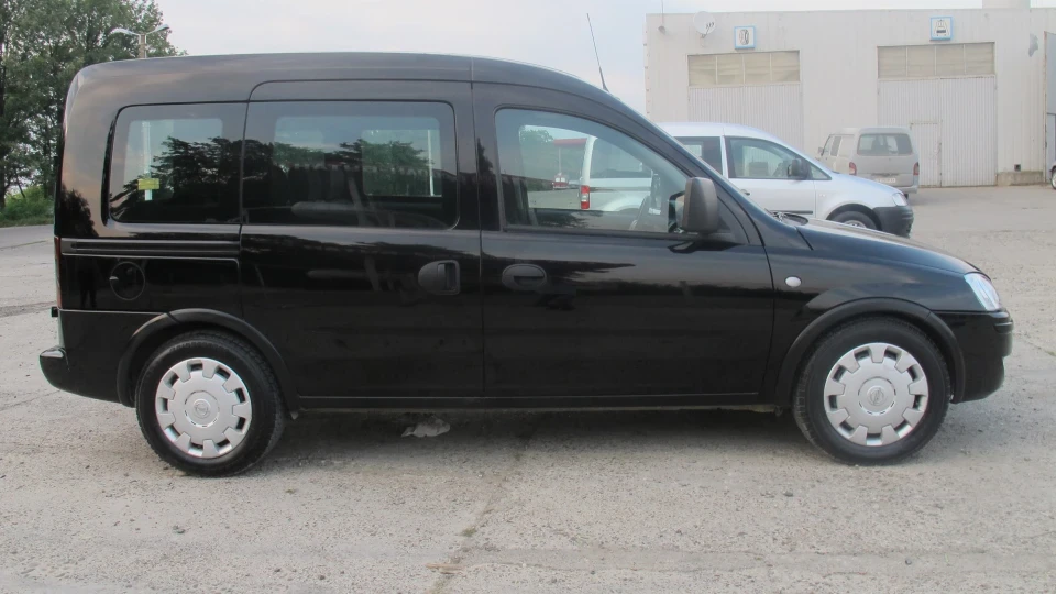 Opel Combo 1.3 cdi 5