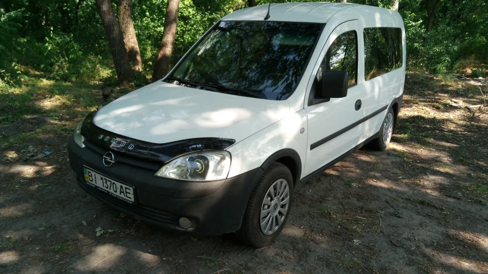 Opel Combo 1.3 CDTI LED EYES 2