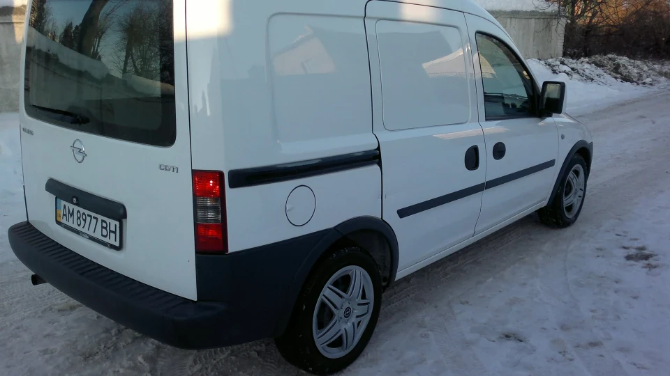 Opel Combo 1.3 cdti ракета 2