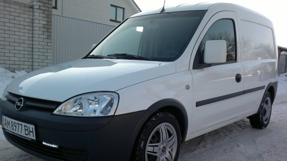 Opel Combo 1.3 cdti ракета 4