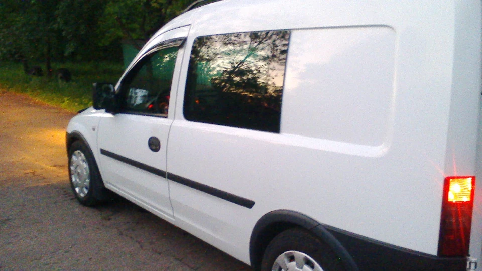 Opel Combo 1.3 cdti 4