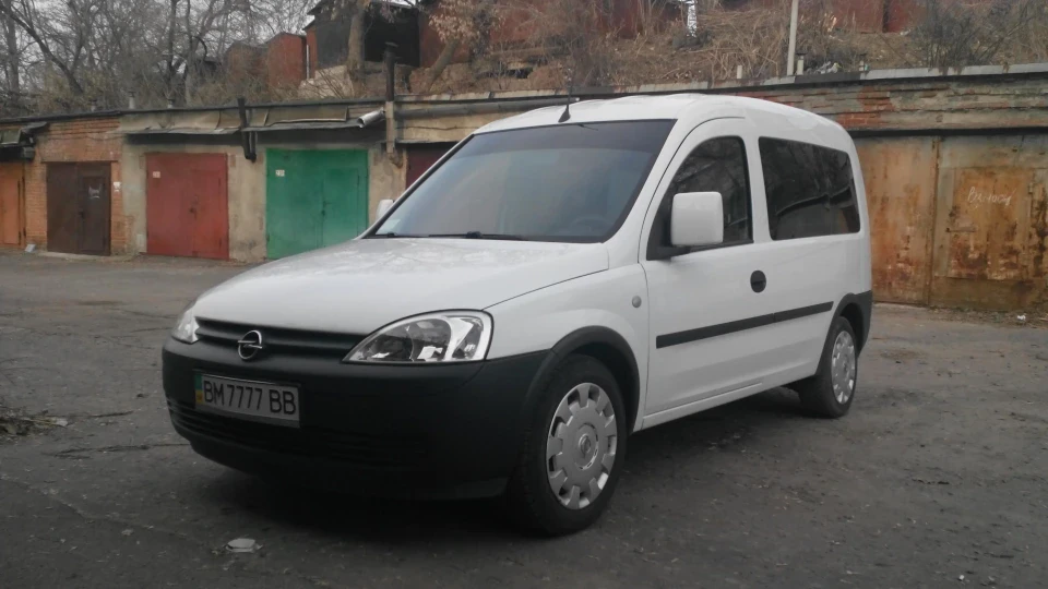 Opel Combo 1,3 CDTI 5