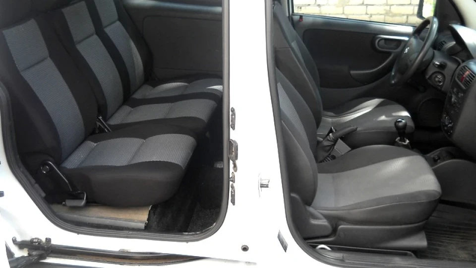 Opel Combo 1.3 турбо дизель 2