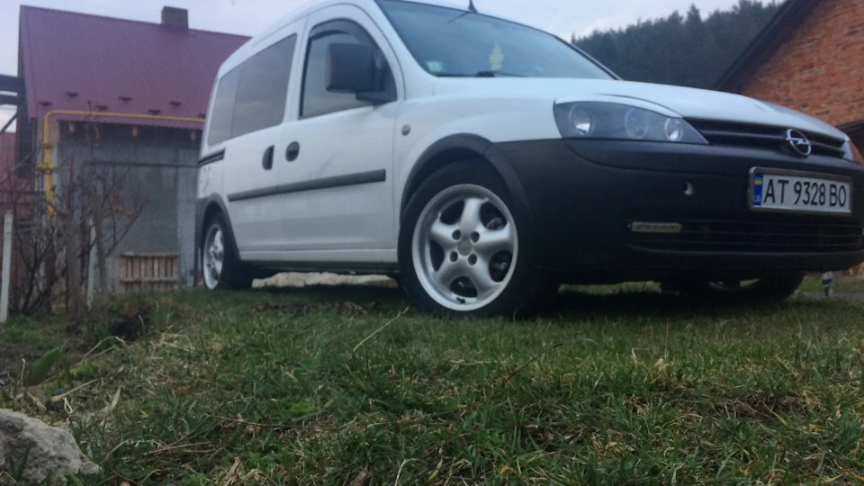 Opel Combo 1.3cdti turbo 2