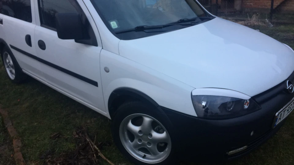 Opel Combo 1.3cdti turbo 3