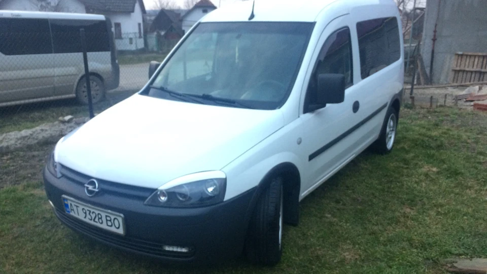 Opel Combo 1.3cdti turbo 4