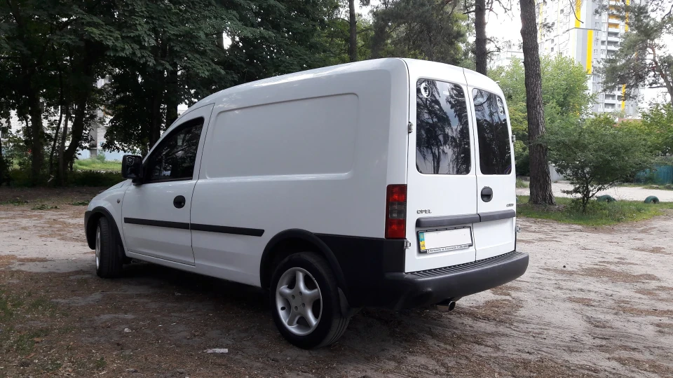 Opel Combo 1,4 бензин (90 к.с.) 4