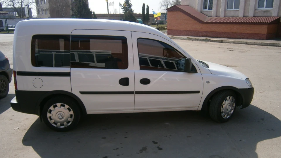 Opel Combo 1.7 CDTI 4